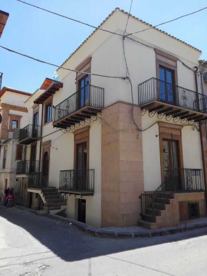 B&B Dante Barrafranca Buitenkant foto